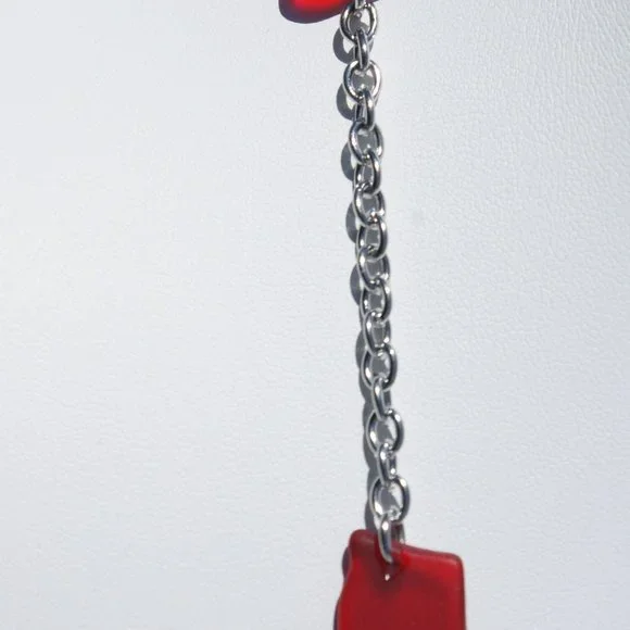 Red Sea Glass set with Pecten Sea Shell - Picture 6 of 6